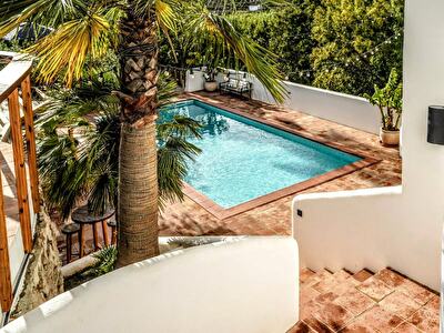 Overlooking the pool Quinta das Maravilhas